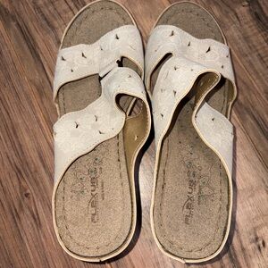 Flexus by spring step beige Dreiser sandal wedge slides women’s 9 floral cutouts